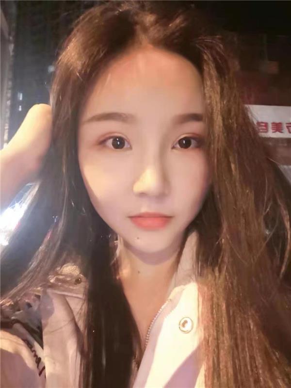 青涩学生妹，初恋情人的感觉